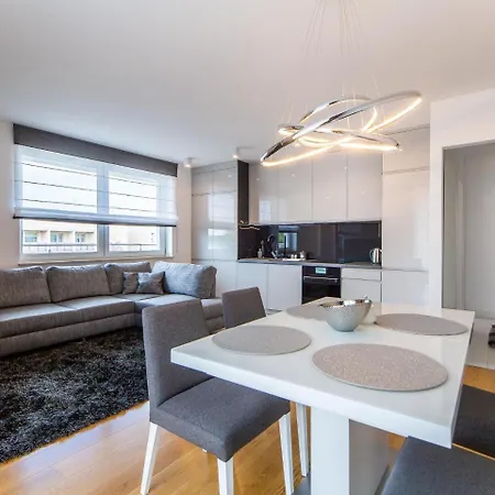 Apartament Z Garazem Baltycka Kołobrzeg